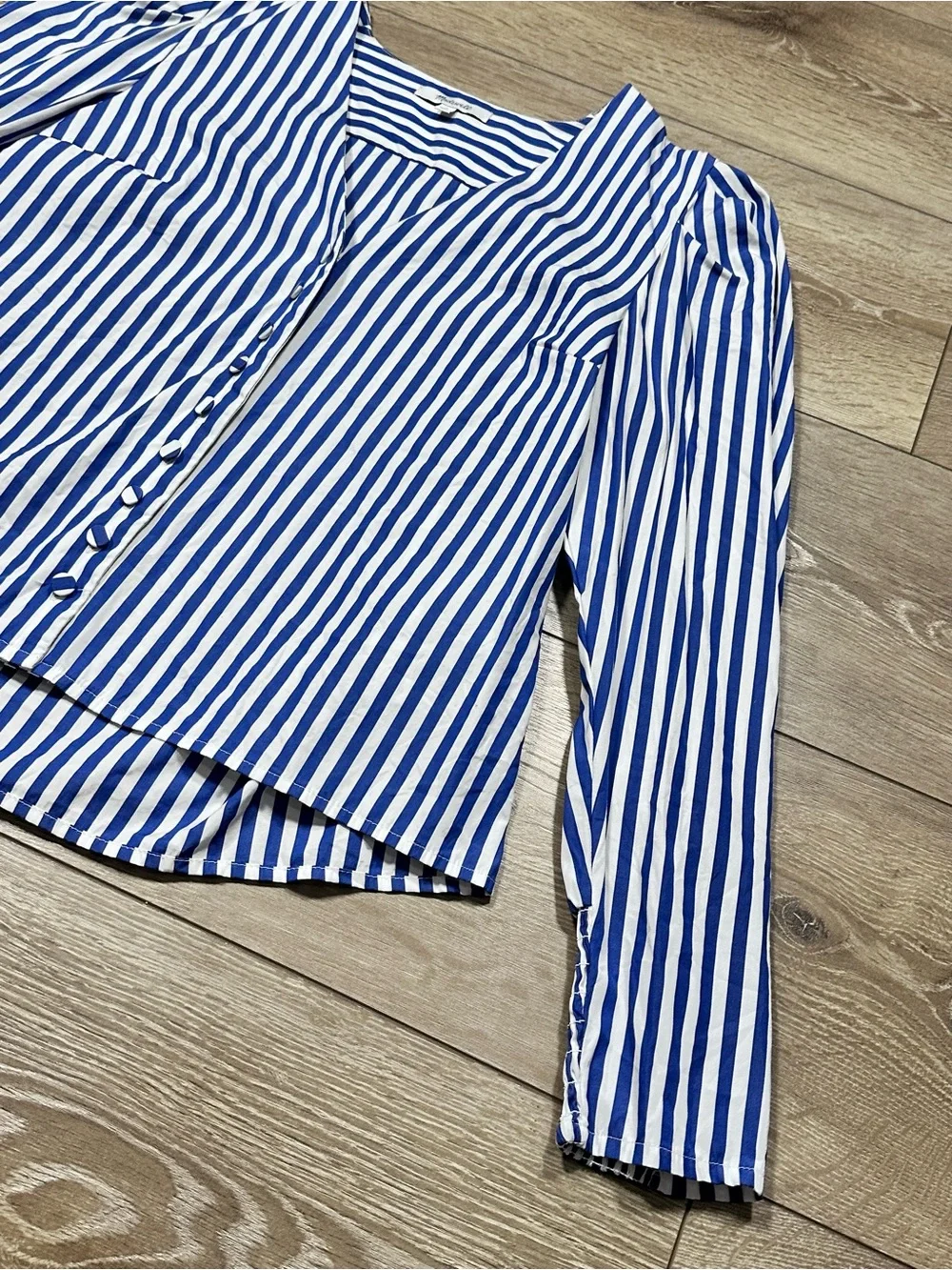 Madewell Stacked Button V-Neck Long Sleeve Top Poplin French Blue
